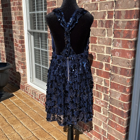 💙Lulus Got That Glam 💙 - Picture 6 of 14